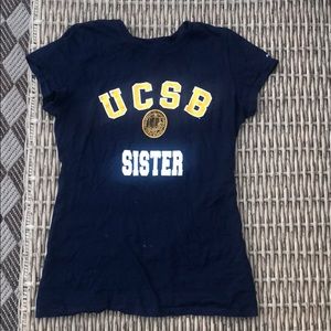 “ UCSB Sister ” T-shirt